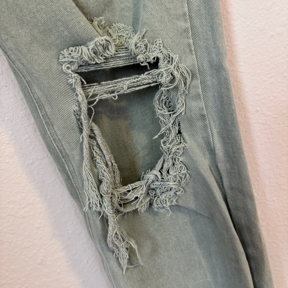 Risen 9/29 Women's Cropped Jeans - Picture 5 of 8